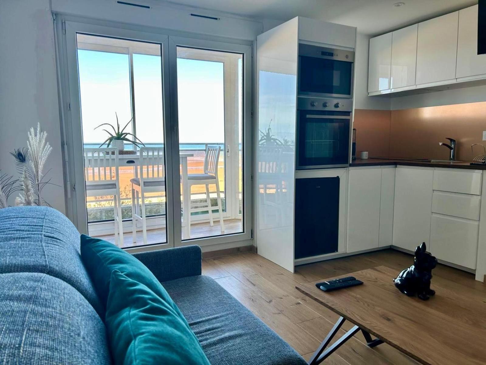 Bernières-sur-Mer Mettons Les Voiles - Appt Vue Mer Avec Loggia מראה חיצוני תמונה