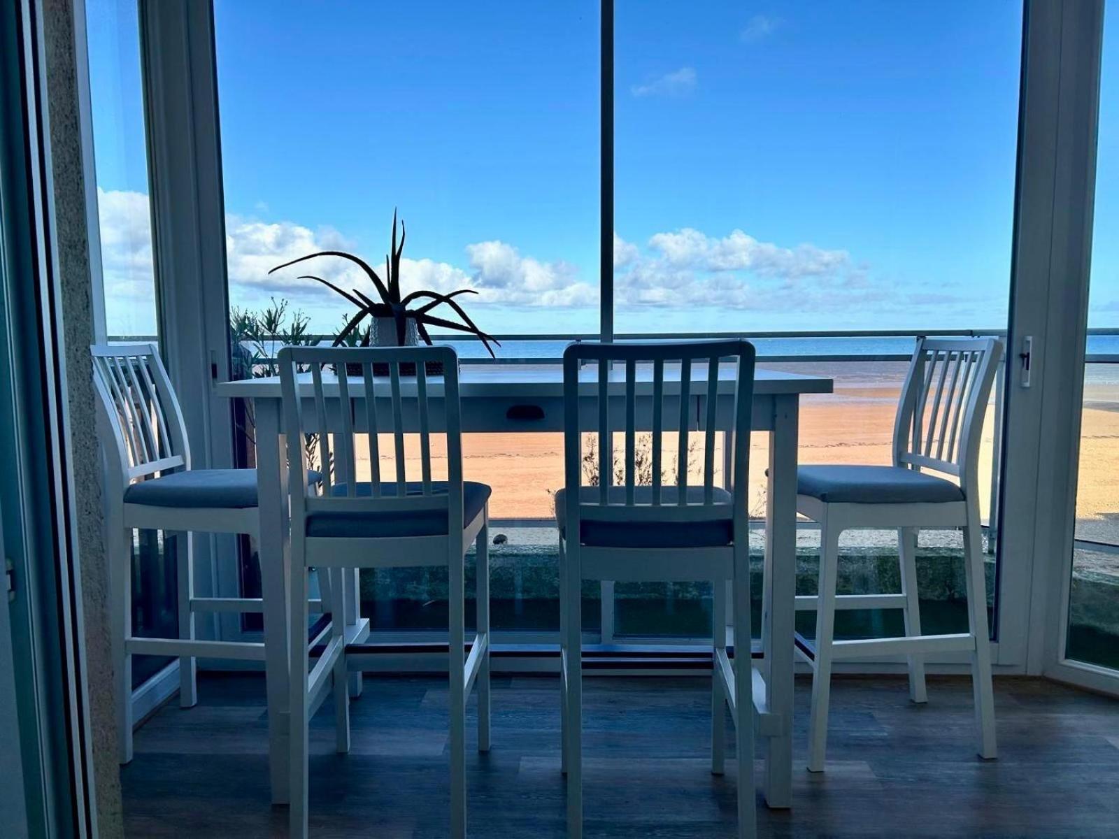 Bernières-sur-Mer Mettons Les Voiles - Appt Vue Mer Avec Loggia מראה חיצוני תמונה